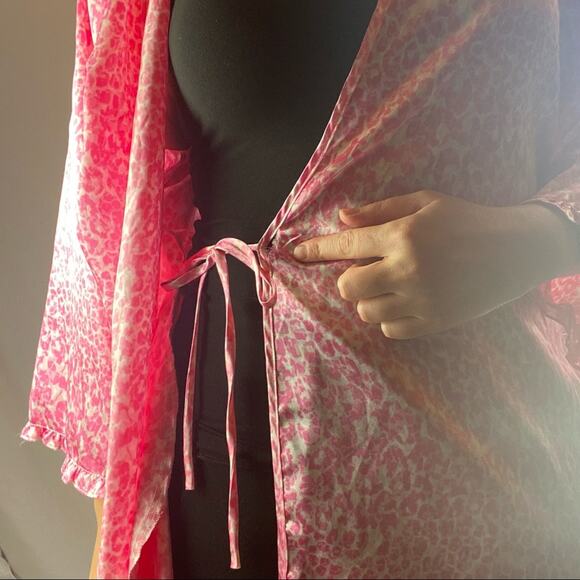 Oscar de la Renta Pink Leopard Ruffled Robe Small - Picture 6 of 6